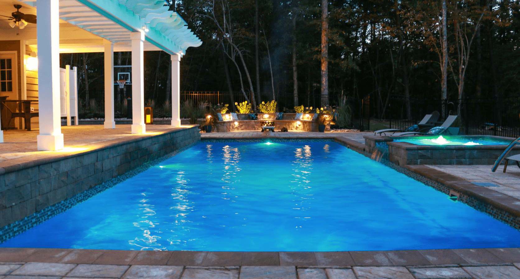 What Are the Best Fiberglass Pool Shapes?